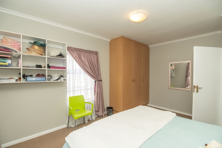 4 Bedroom Property for Sale in Summerstrand Eastern Cape